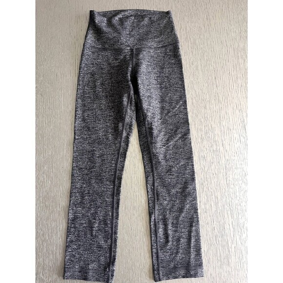 Lululemon Gray Leggings - Size 2 - Brand New - Picture 2 of 6